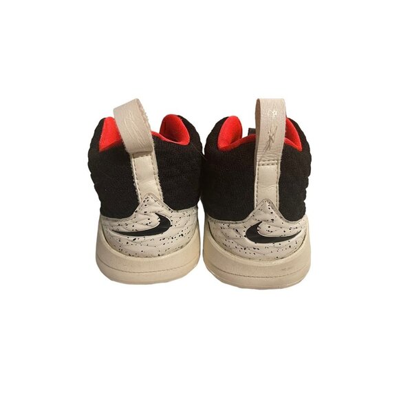 Nike LeBron Athletic Shoe little boys  9c red and black athletic tennis shoes - Picture 2 of 8